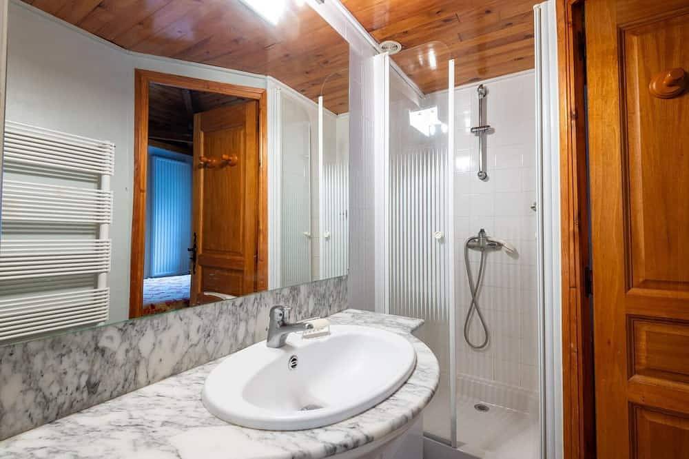 Mgt053 - Appartement \"La Tour\" 2/4 Pers à Sainte Enimie in Gorges du Tarn Causses, Cevenas