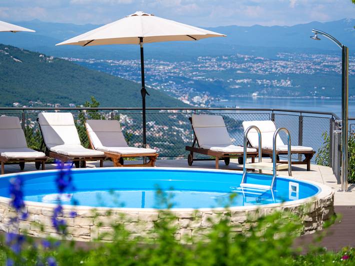 Ferienwohnung für 4 Personen, mit Terrasse und Garten sowie Ausblick in Opatija Riviera - 2
