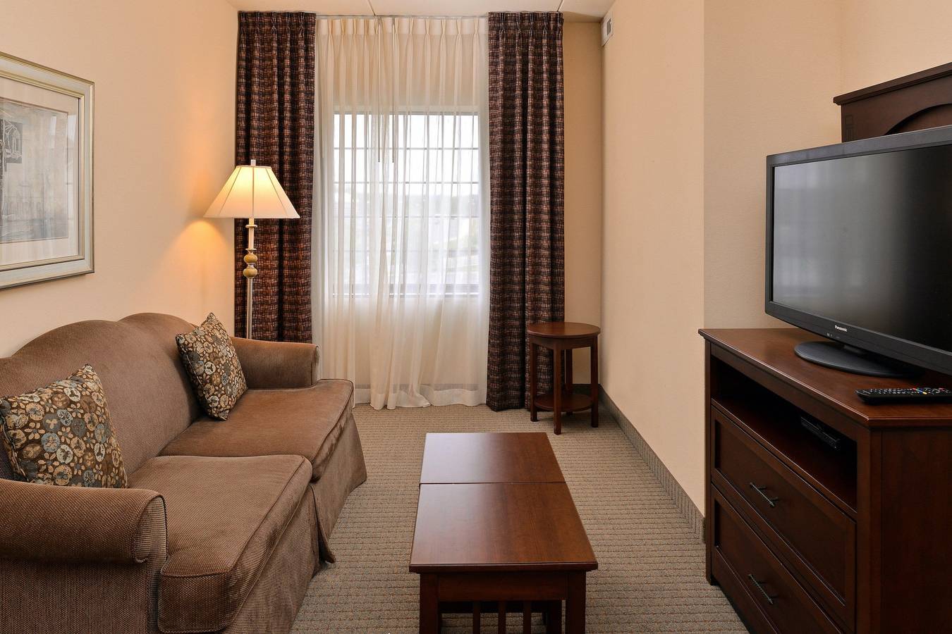 Apartamento entero, Staybridge Suites Quantico - Stafford in Aquia Harbour, Northern Virginia