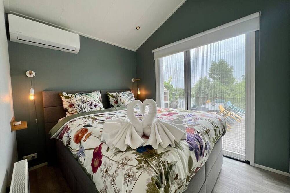 Geheel appartement, New - Waterfont Villa08 - on a lake near Amsterdam in Vinkeveen, Groene Hart