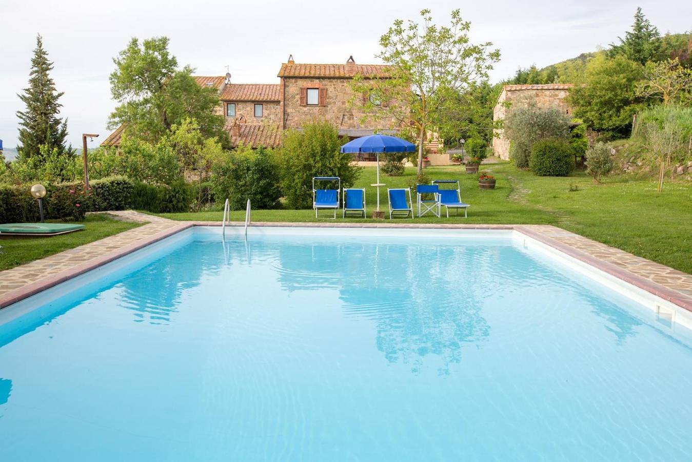 Ganze Wohnung, Apartment „Podere Il Tigliolo Sulla“ mit Gemeinschaftspool, privater Terrasse und Wlan in Castiglione d'Orcia und Umgebung, Orciatal