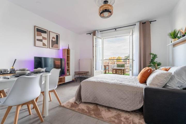 Gîte pour 6 personnes, avec Balcon ainsi que Terrasse et Vue à Saint-Priest - 4