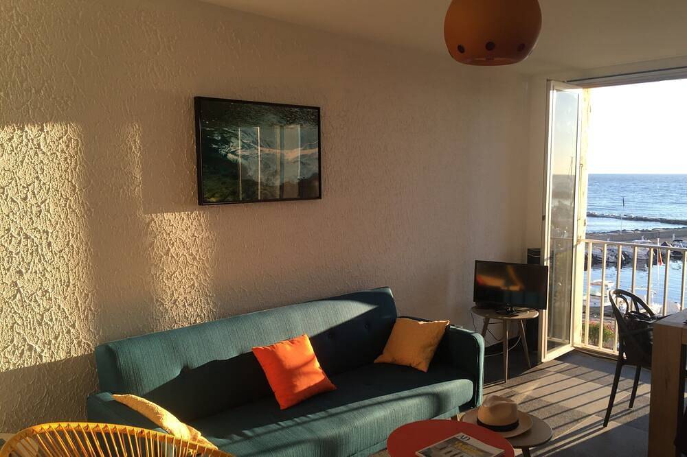 Ganze Wohnung, Maisonettenwohnung Terrasse direkt am Strand in Macinaggio, Rogliano