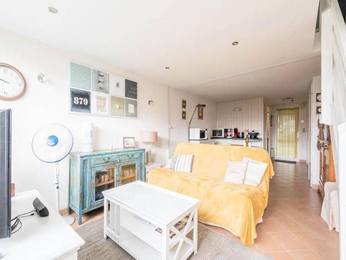 Gîte pour 4 personnes, avec piscine et jardin, adapté aux familles dans Port de Gourmalon - 4