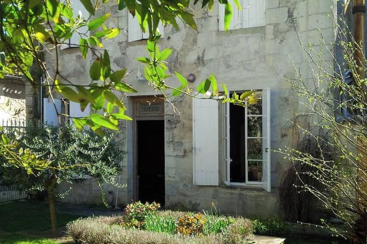 Location de vacances pour 6 personnes, avec terrasse et jardin, animaux acceptés à Vertheuil - 4