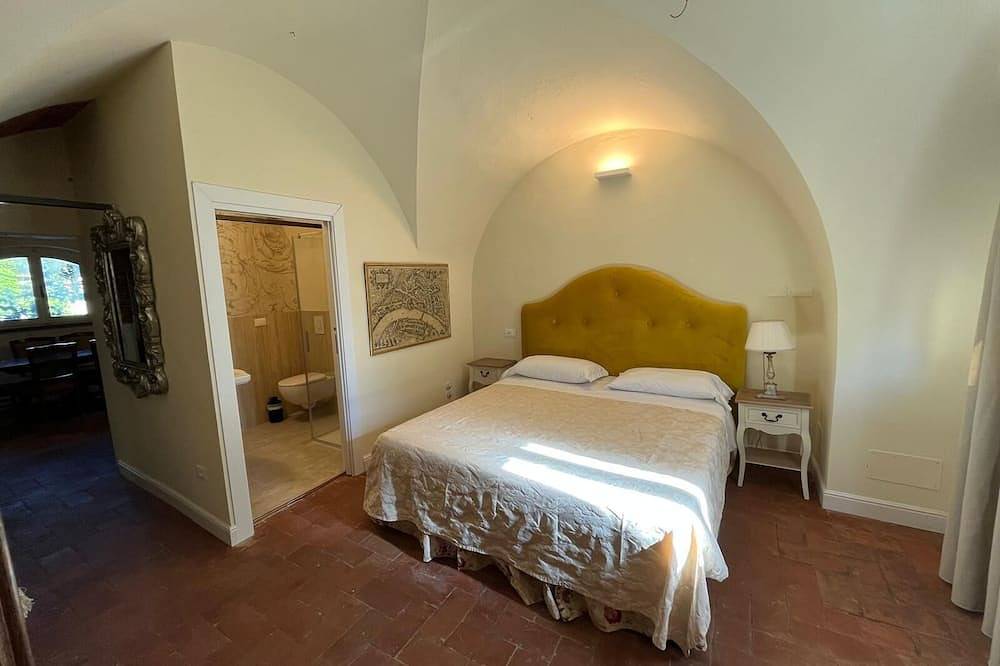 Ganze Wohnung, Apartment in eighteenth-century villa in Buggiano, Pistoia Provinz