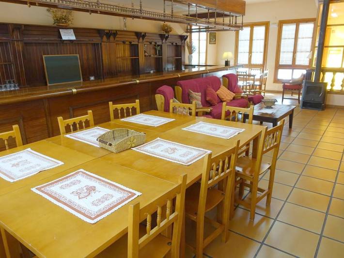 Casa rural para 12 personas, con jardín además de vistas al lago y vistas, Se admiten mascotas en Provincia de Guadalajara - 3