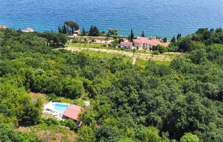 Ferienhaus für 4 Personen, mit Pool und Terrasse sowie Garten und Ausblick, mit Haustier in Opatija Riviera - 3