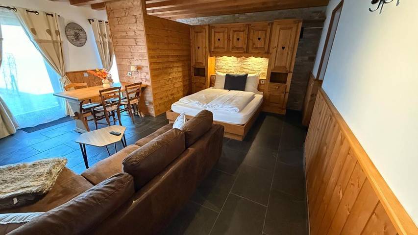 Chambre d’hôte pour 4 personnes, avec vue et sauna ainsi que jardin et piscine, animaux acceptés dans Valais - 4