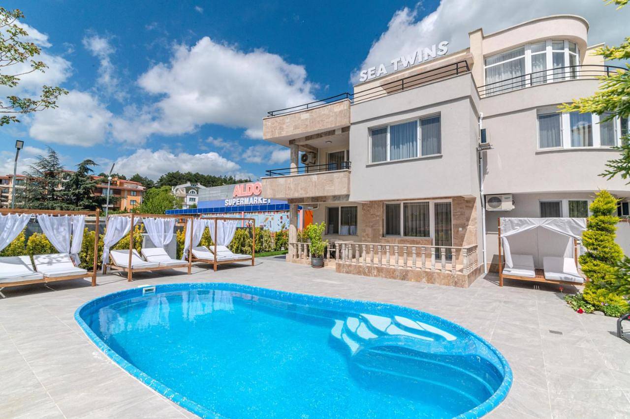 Sea Twins Luxury Aparthotel - 150 m from the beach in Słoneczny Brzeg, Obwód Burgas