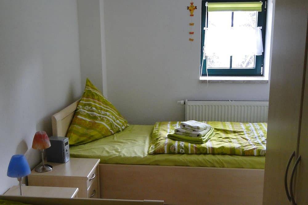 Ganze Wohnung, 3 individuell eingerichtete Apartments m. Terrasse. in Bad Gottleuba-Berggießhübel, Elbsandsteingebirge