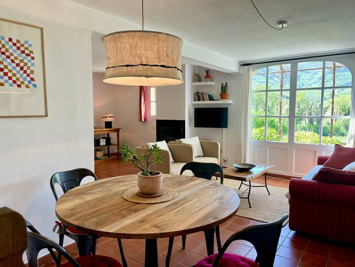 Location de vacances pour 4 personnes, avec terrasse à Céreste - 2