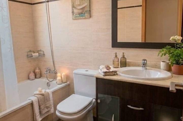 Appartement entier, Fully furnished vacation rental with Wi-Fi, 150 meters from Les Bovetes Beach in Platja de les Marines (El Palmar), El Palmar