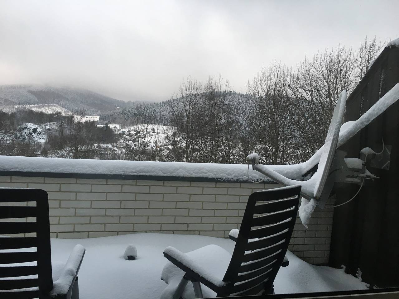 Geheel vakantieappartement, Vakantieappartement voor 6 personen met tuin in Niedersfeld, Upland