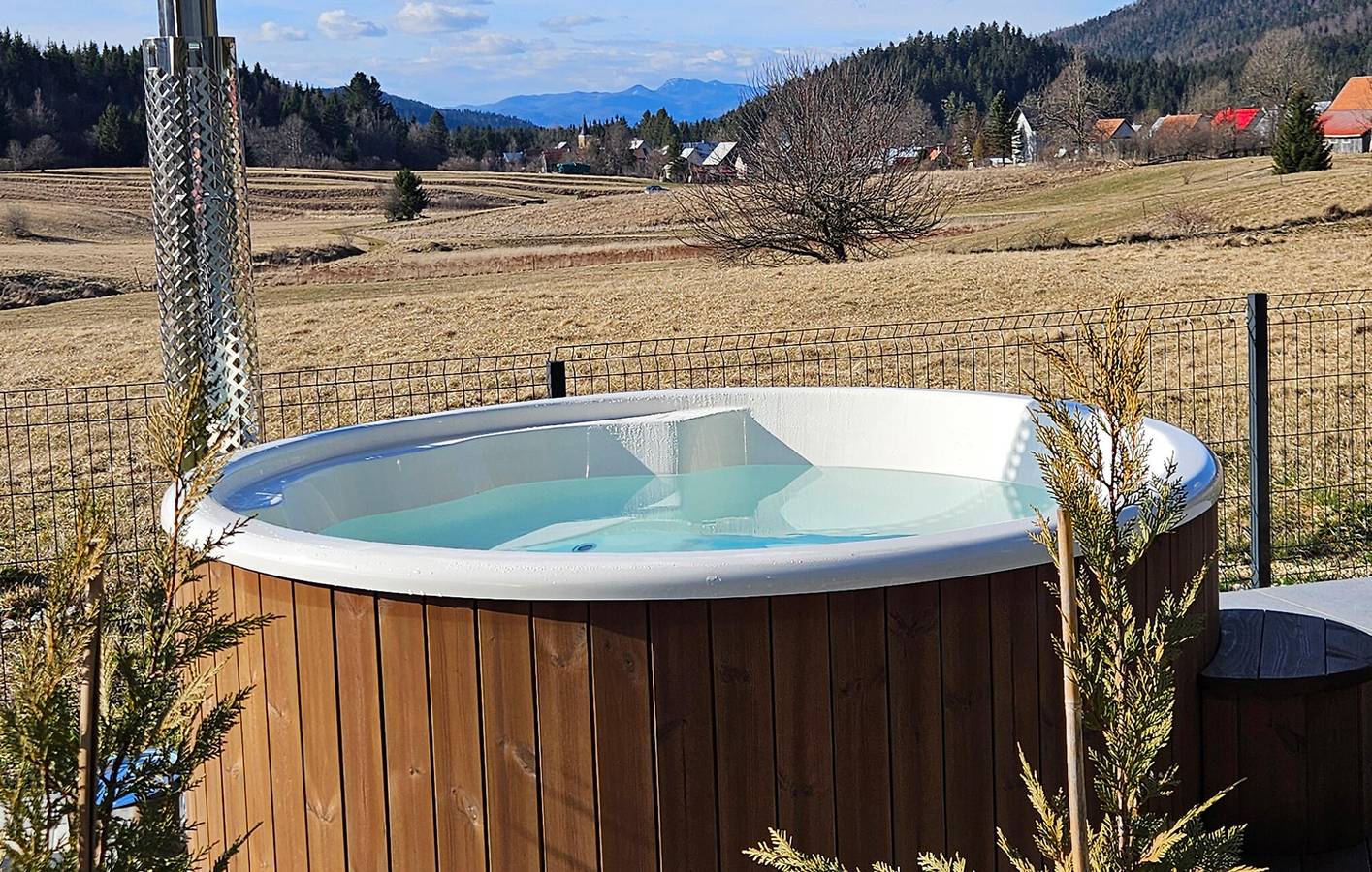 Holiday home for 8 people with hot tub in Mrkopalj, Primorje-Gorski Kotar