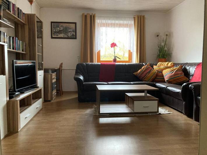 Ferienwohnung für 8 Personen, mit Terrasse und Garten