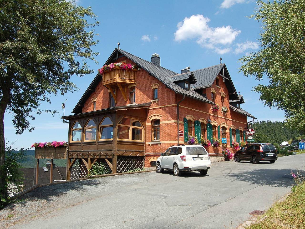 Berggasthaus & Pension Schöne Aussicht - Zimmer 4 in Klingenthal, Chemnitz und Umgebung