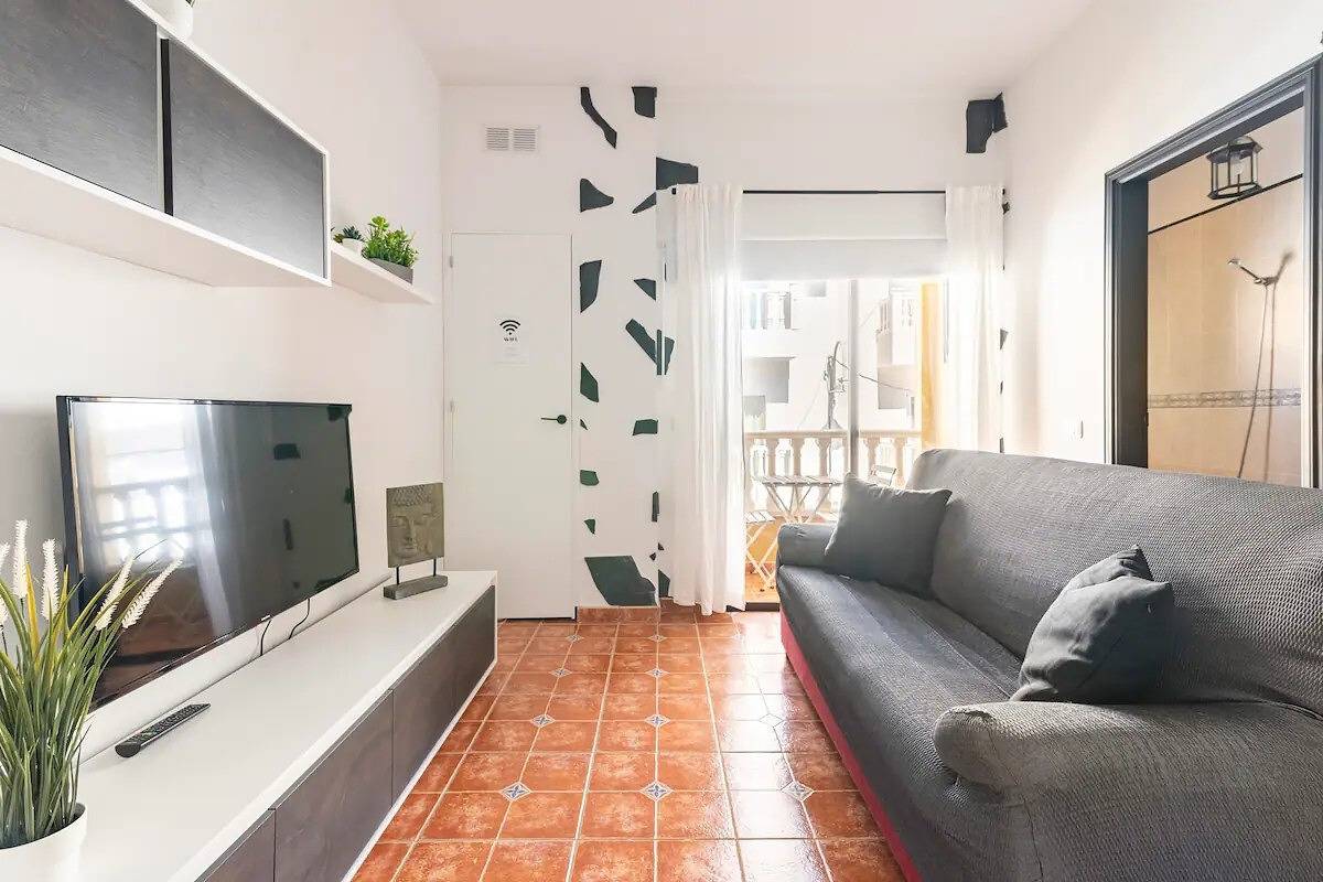 Ganze Wohnung, Ferienwohnung 'Apartamento La Listada Alto' mit Meerblick, privater Terrasse und Wlan in La Jaca, Arico