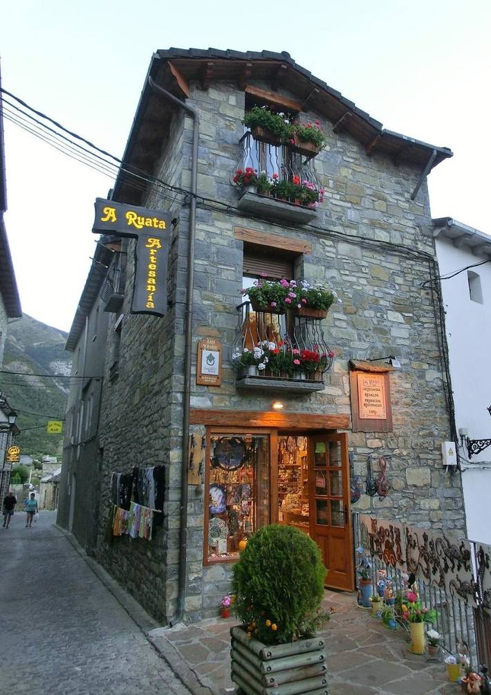 Apartamento para 4 personas, con Balcón y Vistas en Torla-Ordesa