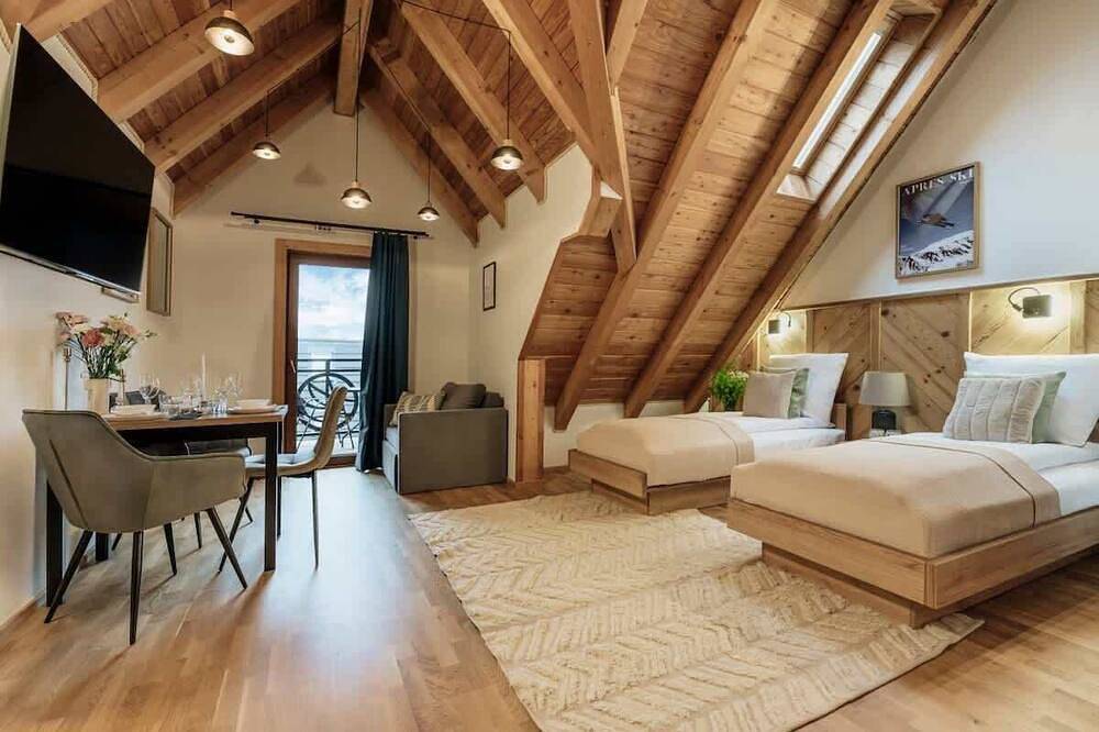 Entire apartment, Modern apartment in Zakopane center in Zakopane, Carpathians (Poland)