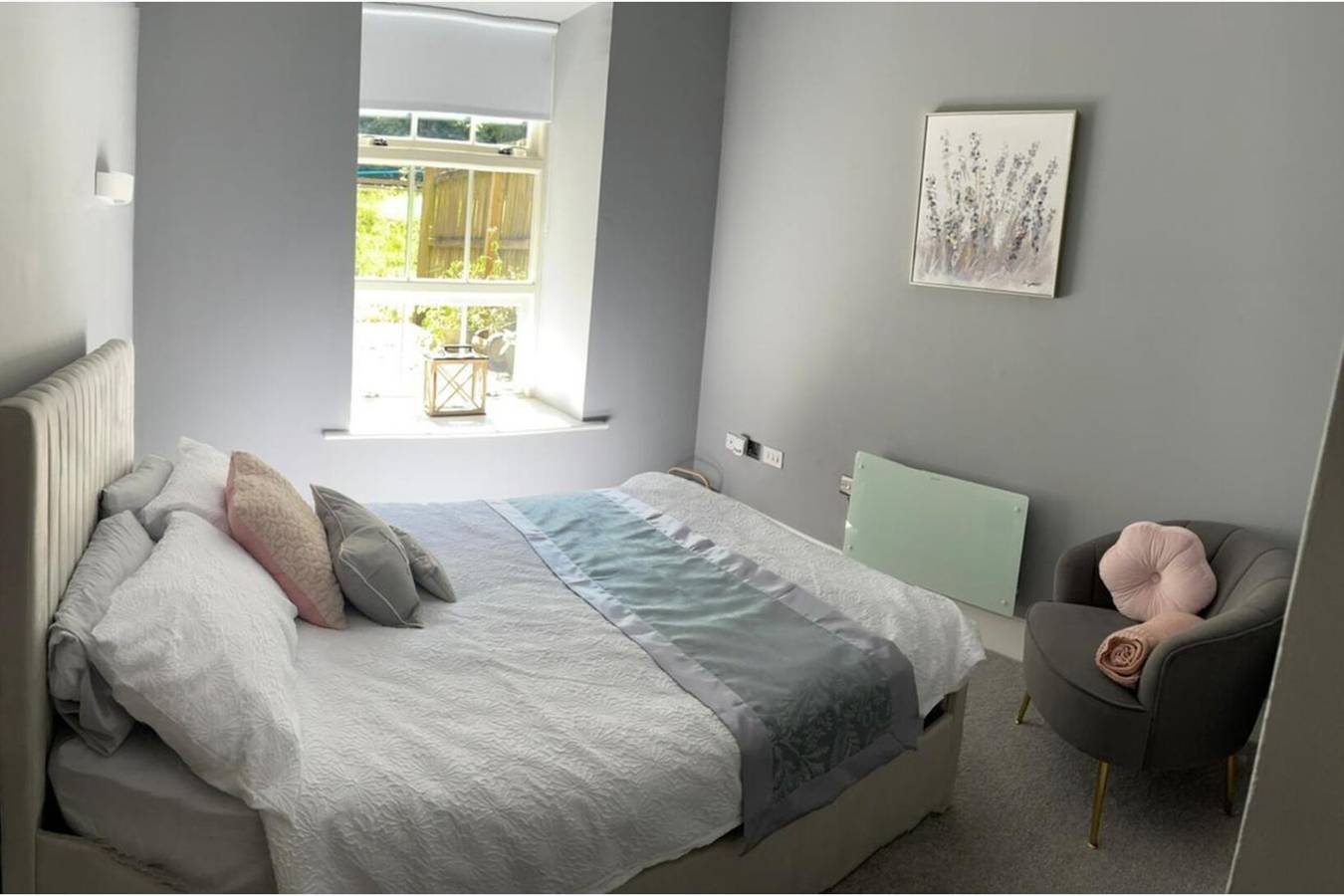 Entire vacation apartment, 2 Bed Woodland Retreat - Garden & Free Parking in West Yorkshire