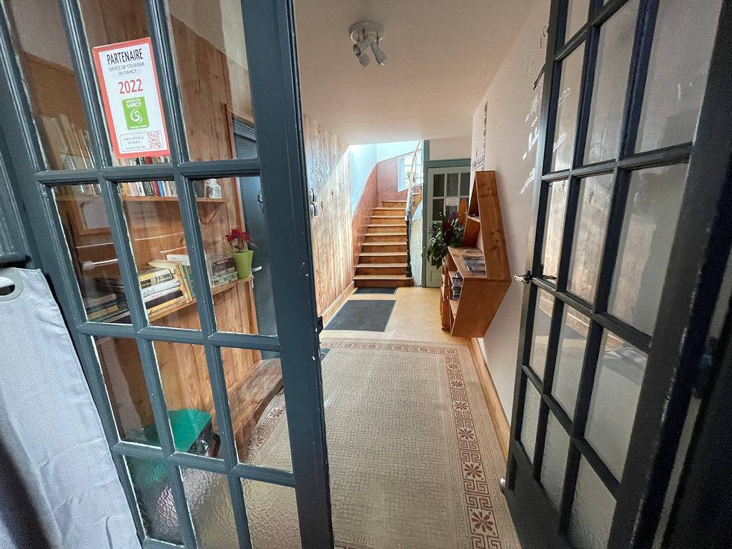 Appartement entier, Appartement cour privée, 2 chambres, proche commerces, parc in La Bourboule, Parc naturel régional des Volcans d'Auvergne