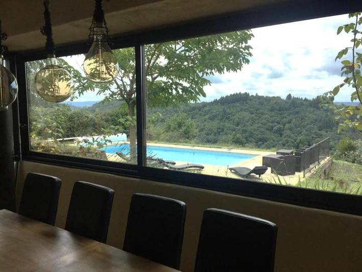 Gîte pour 8 personnes, avec piscine à Altillac - 3