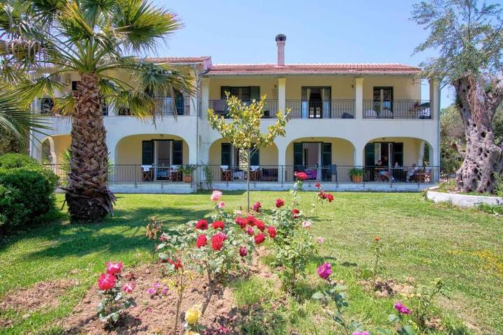 Maison d’hôte pour 2 personnes, avec Balcon et Terrasse ainsi que Jardin et Vue
