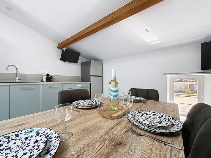 Gîte pour 5 personnes, animaux acceptés à Anglade