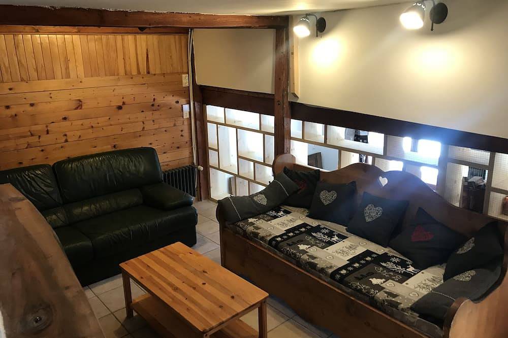 Chalet of altitude, closed to ski slopes, chalet - 3 rooms+mezzanine 9 p in Valmeinier, Saint-Jean-de-Maurienne region