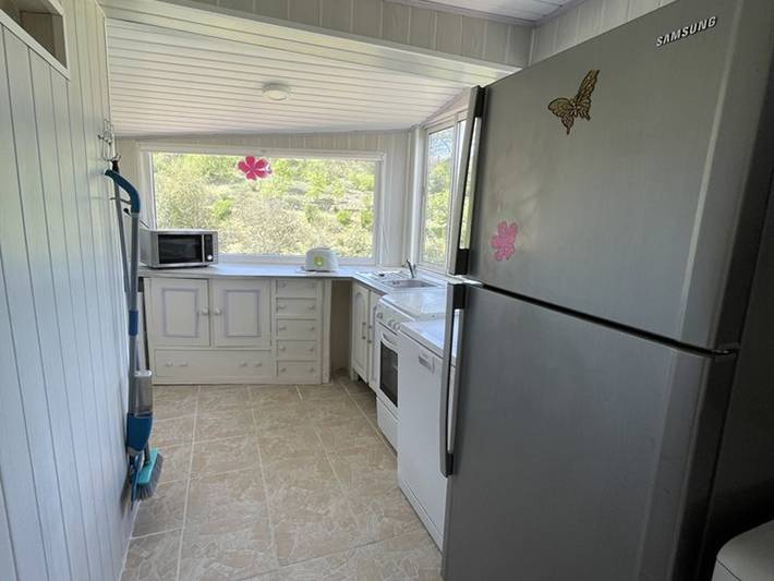 Appartement entier, Appartement spacieux à Esparron pour 10 avec piscine in Esparron-de-Verdon, Alpes-de-Haute-Provence