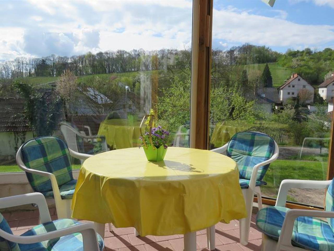 Ganze Ferienwohnung, Das blaue Haus - Lilie in Pleisweiler-Oberhofen, Südliche Weinstraße