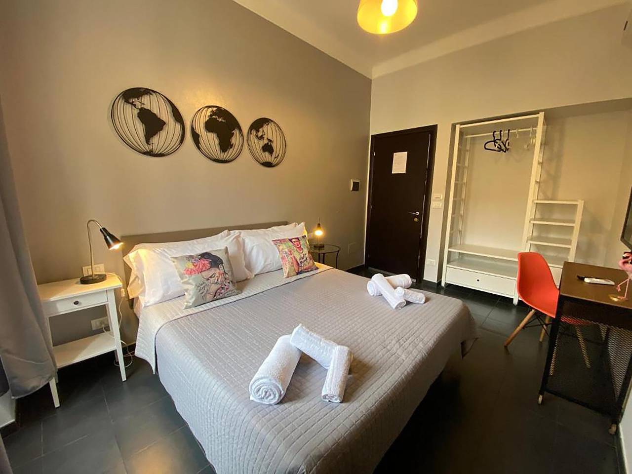 Guest House Rome - Room 3 Matrimoniale by Ghor in Centro de Roma, Roma