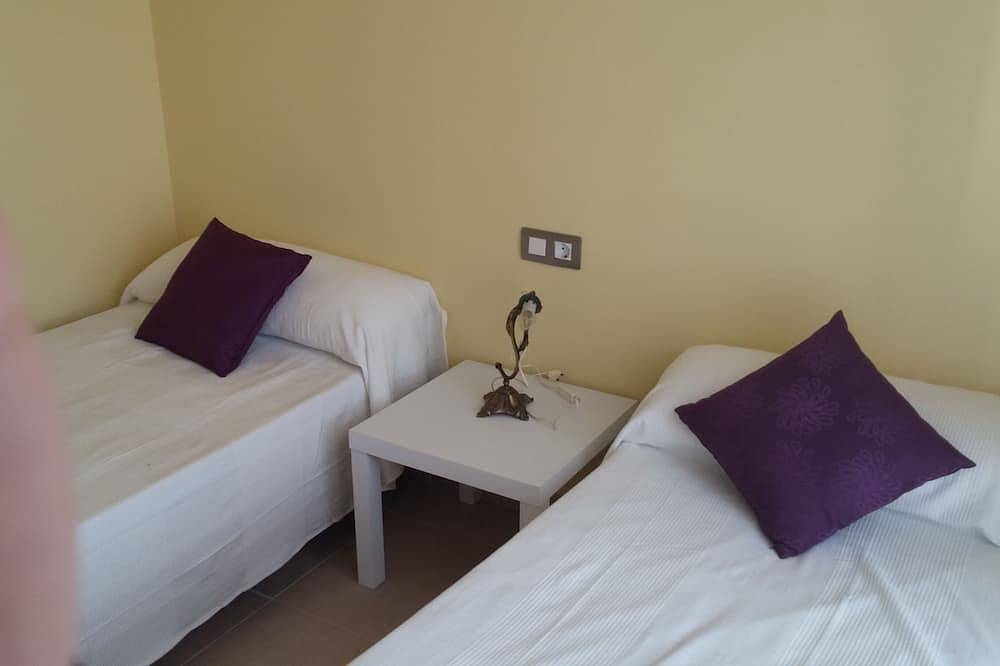 Entire apartment, Beautiful duplex apartment with pool 200 meters from the beach and golf in El Barrio, San Juan Playa