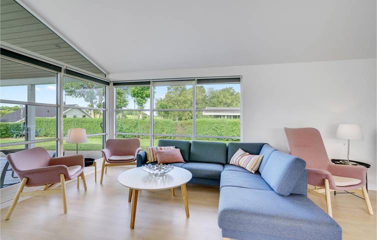 Ferienhaus für 8 Personen mit Garten in Høll, Børkop