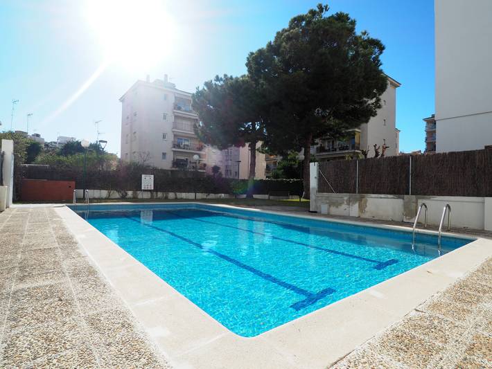 Vakantieappartement voor 9 personen, met terras en zwembad in Sitges