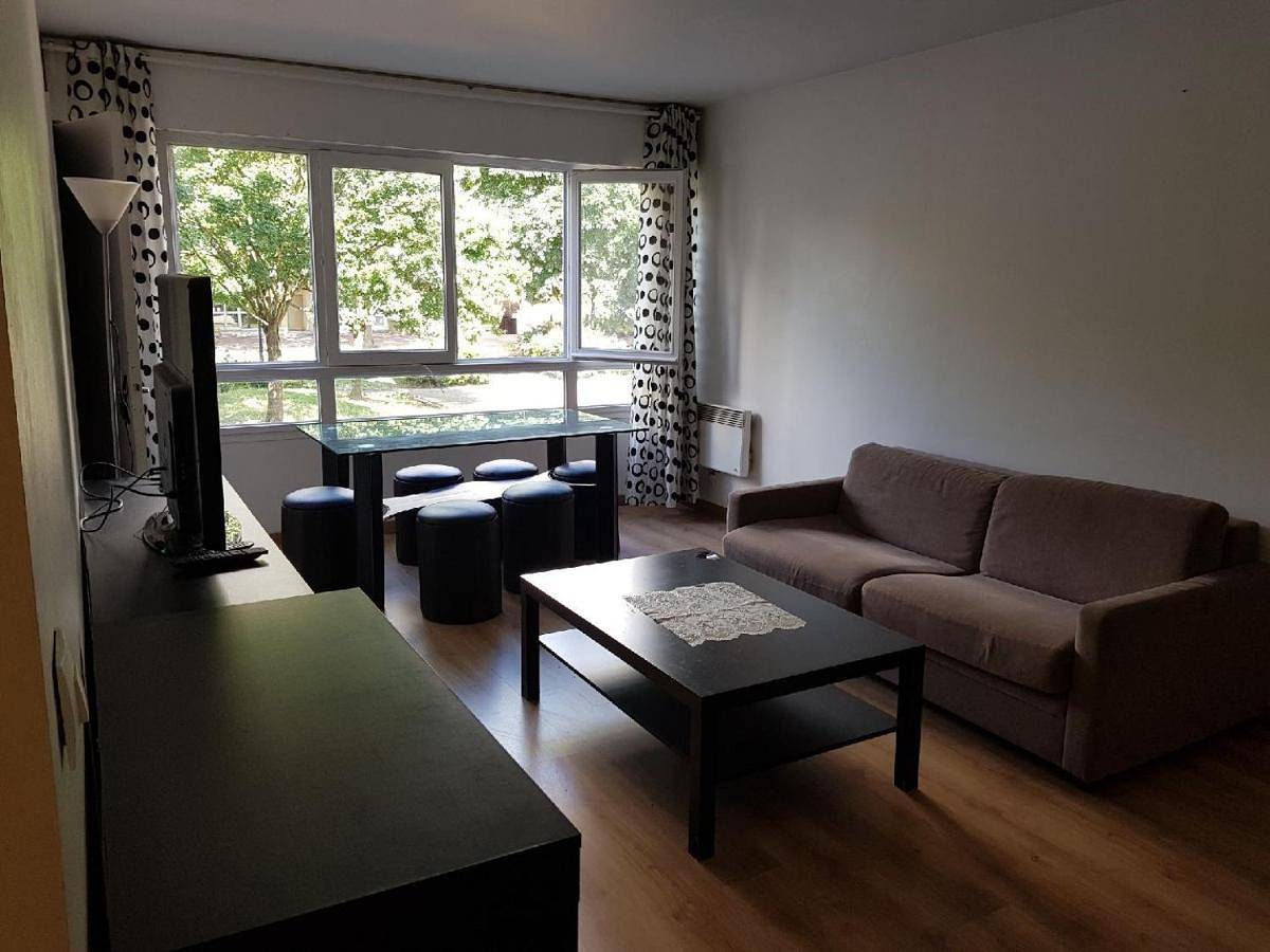 Appartement entier, One-Bedroom Apartment in Saint-Gratien, Val-d'Oise