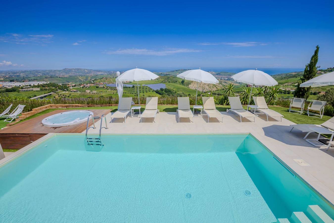 Villa for 9 People in Atri, Adriatic Coast Abruzzo