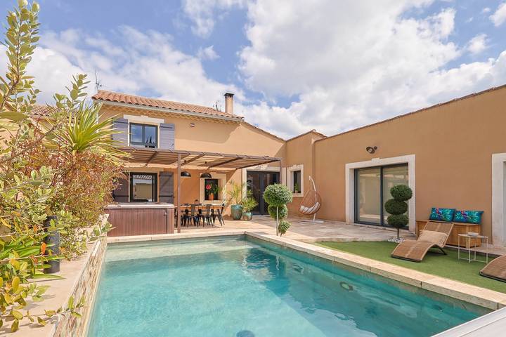 Location de vacances pour 6 personnes, avec jardin et terrasse, animaux acceptés à Châteaurenard - 2