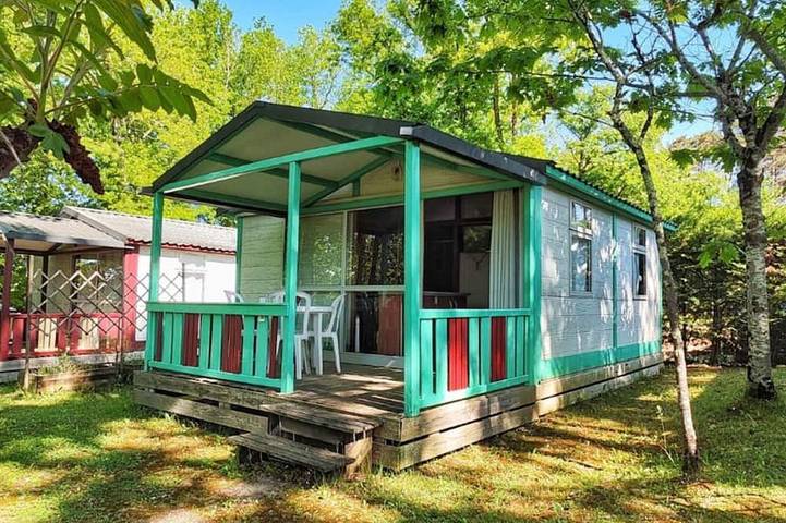 Chalet pour 6 personnes, avec Terrasse et Piscine