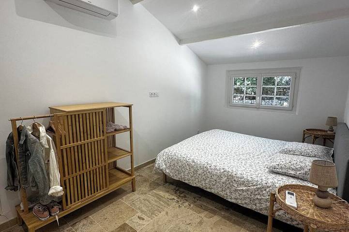 Location de vacances pour 8 personnes, animaux acceptés à Sainte-Anastasie-sur-Issole - 3