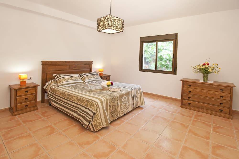 Villa Poyatos, 14 Pers, Piscina Climatizada, Wifi, Petfriendly, vista al mar in Comares, Provincia de Málaga