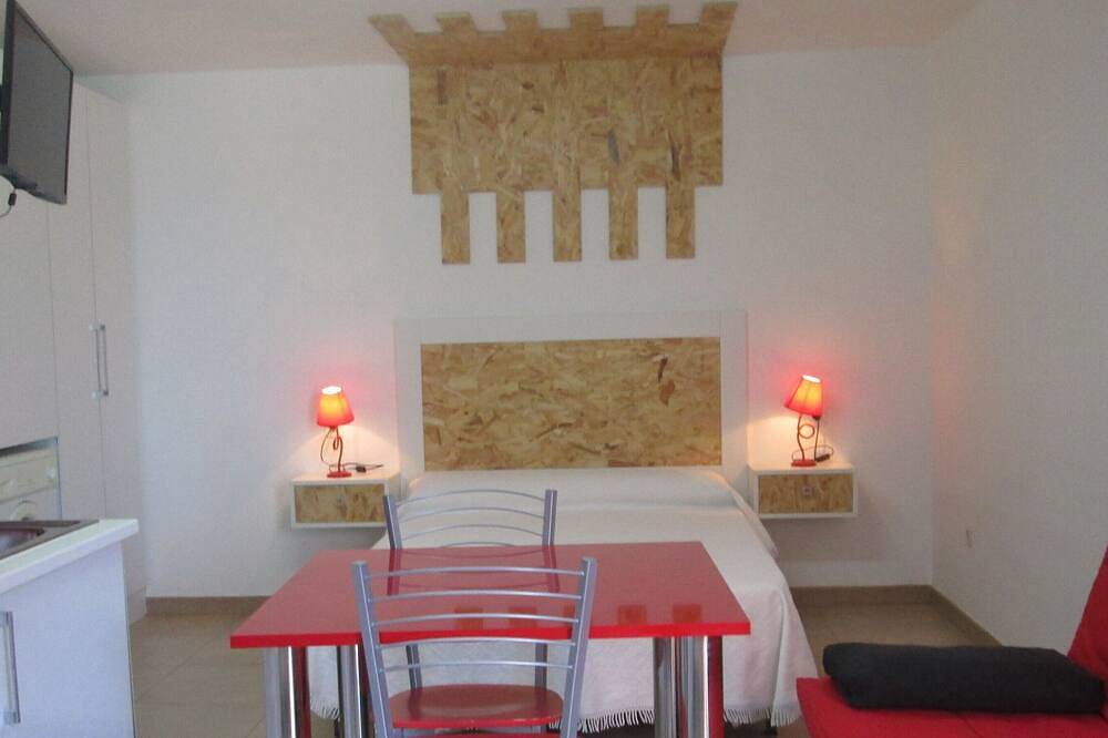 Entire apartment, Bueu: studio - Bueustudio flat in a chaletstudio flat in a chaletstudio flat in a chalet in Bueu, Rías Baixas