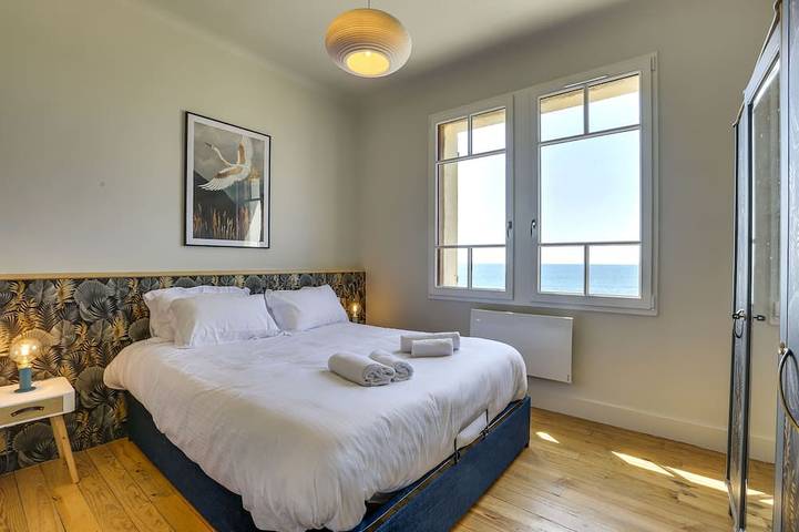 Villa Art Deco facing the Ocean - 8 rooms in Hossegor, Côte d’Argent