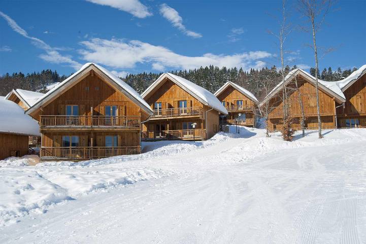 Chalet pour 4 personnes, avec sauna et balcon à Les Déserts