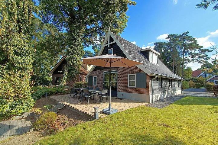 Bungalow voor 10 personen, met tuin in Otterlo