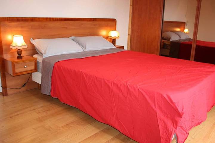 Gîte pour 4 personnes, avec jardin à Chambon-sur-Cisse - 2