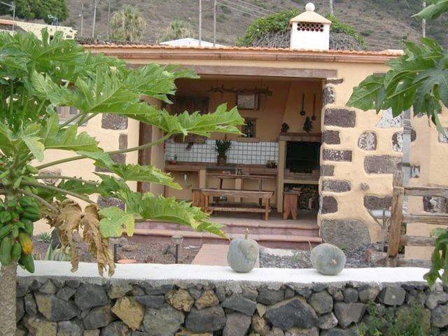 Casa rural para 6 personas, con Balcón y Jacuzzi además de Terraza y Jardín en Frontera  - 4