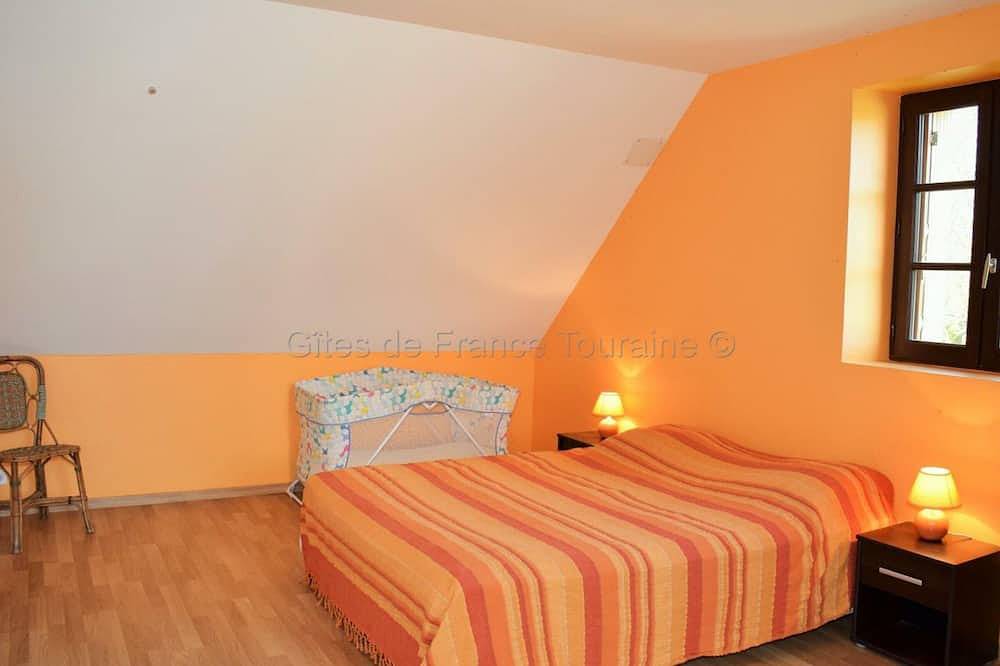 Gîte familial à Chemillé-sur-Indrois, 7 pers, confort et jardin in Chemillé-sur-Indrois, Région de Loches