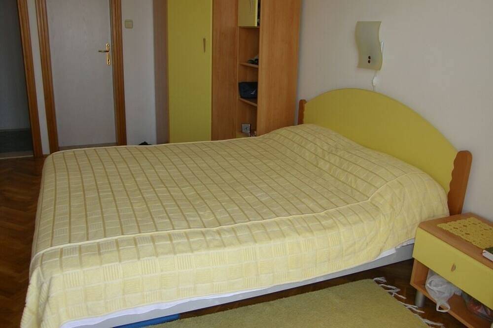 Room in Bol with Seaview, Balcony, Air condition, Wifi (3416-5) in Bol, Brac